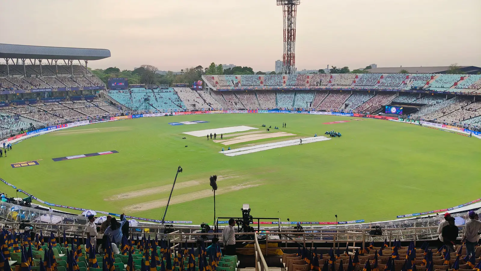 Panoramic cricket stadium used for the MegaPari cricket information guide