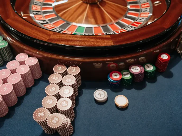 Roulette table and chips illustrating table game formats